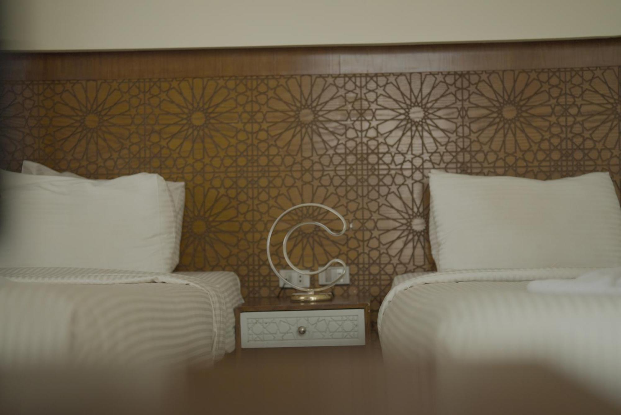 Queen Cleopatra Pyramids Hotel Cairo Exterior foto